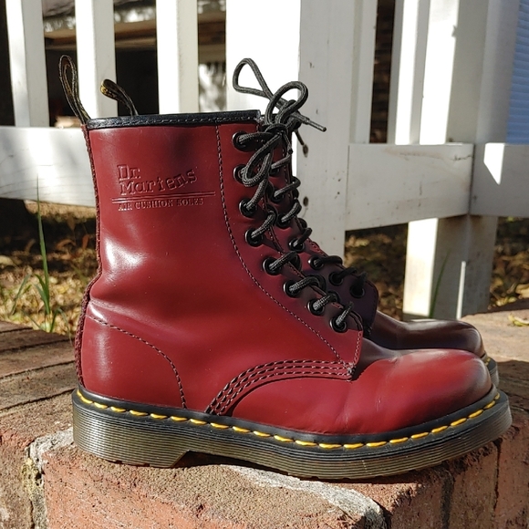 Dr. Martens | Shoes | Dr Martens Unisex Burgundy Leather  display picture 1